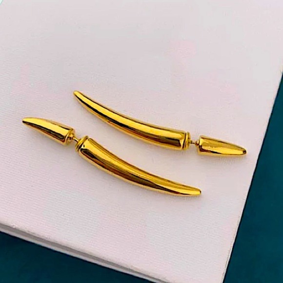 Gold Spiked Horn Earrings Thorn Punk Minimalist - Picture 6 of 11